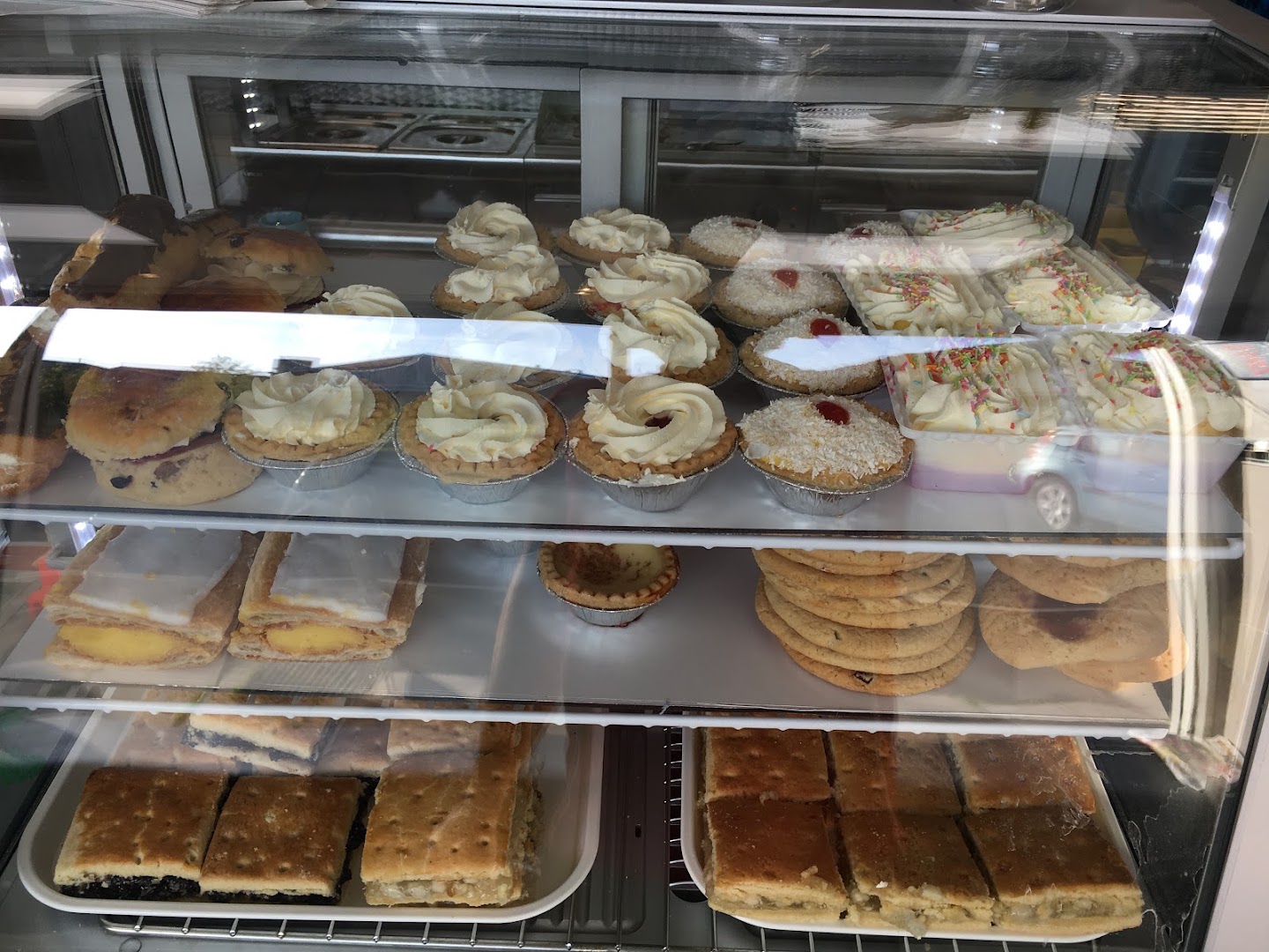Horners Bakery & Sandwich Shop · Photos 2